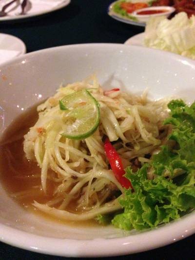 ส้มตำปลาทู ที่ ร้านอาหาร บ้านพึงชม