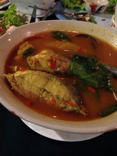 แกงเหลือง ที่ ร้านอาหาร บ้านพึงชม
