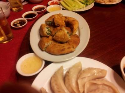 มาจากกล้องคุณแม่ซิมเลยนะเนี่ย....ฮาาา ที่ ร้านอาหาร เกรท เซี่ยงไฮ้
