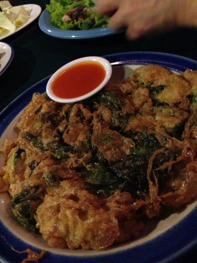 ไข่เจียวใบเหลียง ที่ ร้านอาหาร บ้านพึงชม
