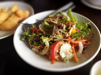 สลัดหลวงพระบาง ที่ ร้านอาหาร Coffee Pate คอฟฟี่ปัตเต้ สลัดหลวงพระบาง ที่ ร้านอาหาร Coffee Pate คอฟฟี่ปัตเต้