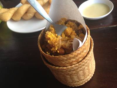 ข้าวเหนียวทรงเครื่อง ที่ ร้านอาหาร Coffee Pate คอฟฟี่ปัตเต้ ข้าวเหนียวทรงเครื่อง ที่ ร้านอาหาร Coffee Pate คอฟฟี่ปัตเต้