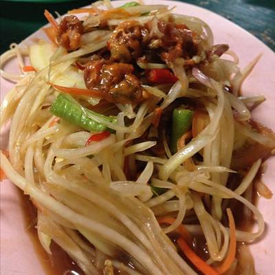 ตำหอยดอง รสชาตสุดจะบรรยาศ เลิศมาก ที่ ร้านอาหาร ตำปากแตก