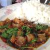 ข้าวกะเพราหมูกรอบ ที่ ร้านอาหาร เซี่ยงไฮ้