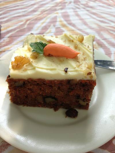 carrot cake ที่ ร้านอาหาร Love at first bite