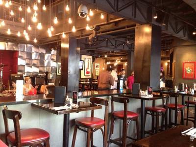 บรรยากาศร้าน ที่ ร้านอาหาร Hard Rock Cafe Bangkok