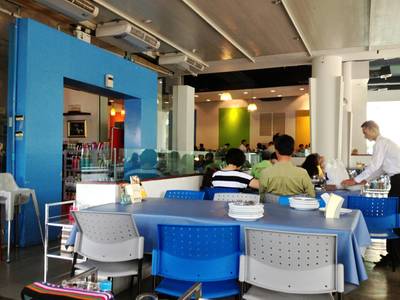 บรรยากาศร้าน ที่ ร้านอาหาร แหลมเจริญ ซีฟู้ด เหม่งจ๋าย
