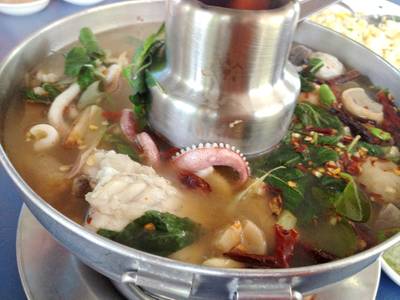 โป๊ะแตก ที่ ร้านอาหาร แหลมเจริญ ซีฟู้ด เหม่งจ๋าย
