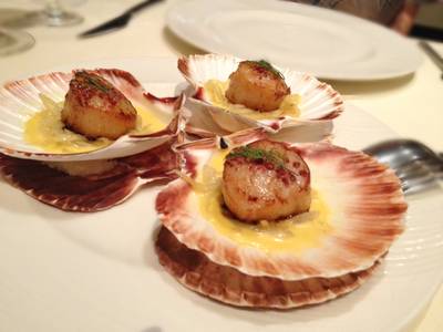 Artur - Scallop  ที่ ร้านอาหาร Artur Restaurant