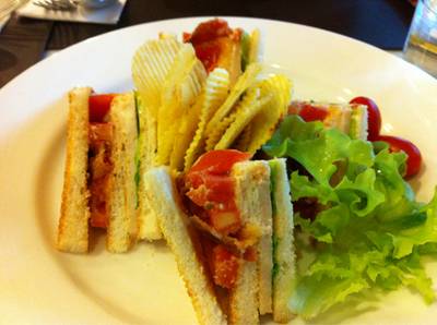Club Sandwich ที่ ร้านอาหาร S&P รพ.เซ็นหลุยส์