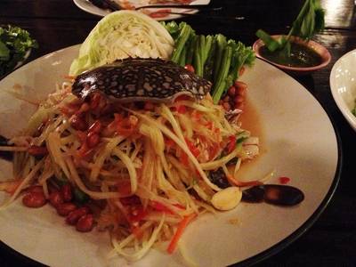 ตำปูม้า ที่ ร้านอาหาร บ้านเมษา