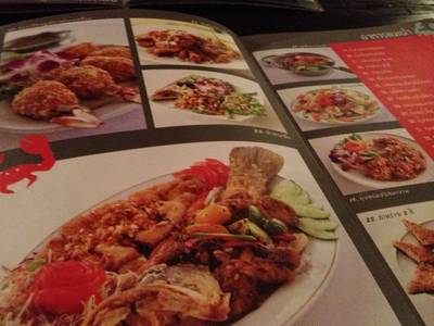 เมนูส่วนหนึ่ง ที่ ร้านอาหาร บ้านเมษา