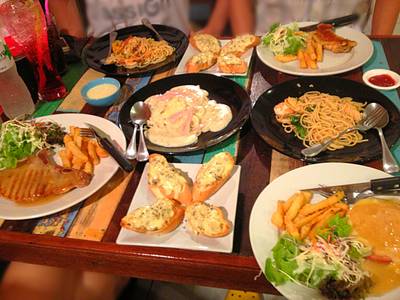 ร้านอาหาร Colors Restaurant