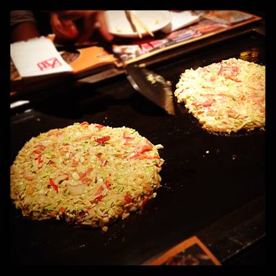 โอโคโนมิยากิ ฝีมือเราเอง!! ที่ ร้านอาหาร AI Japanese Village The Nine Rama 9