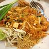 วุ้นเส้นผัดไทย ที่ ร้านอาหาร Bangkok Café ที่ Big-C ราชดำริ