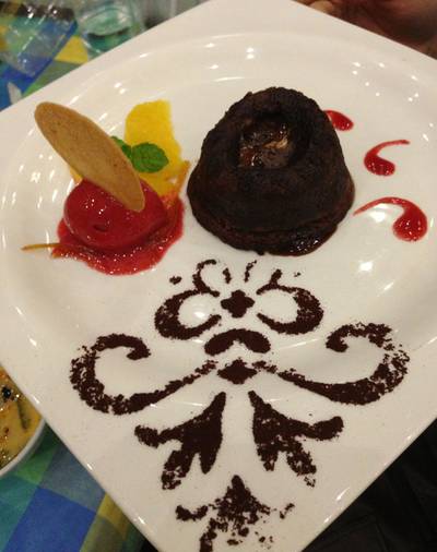 ร้านอาหาร บ้านน้ำเคียงดิน