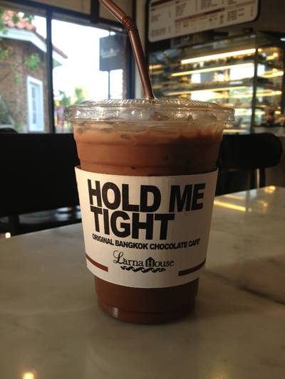 ร้านอาหาร Larna House Festival Walk