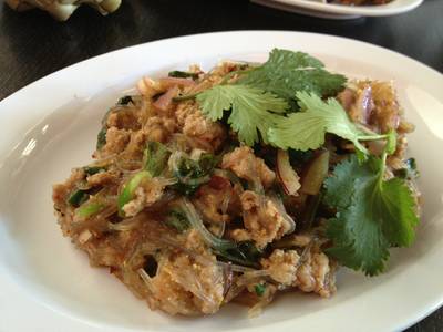 ลาบวุ้นเส้น ที่ ร้านอาหาร Isaan Station Thai Street Food อีสานสเตชั่น ลาบวุ้นเส้น ที่ ร้านอาหาร Isaan Station Thai Street Food อีสานสเตชั่น