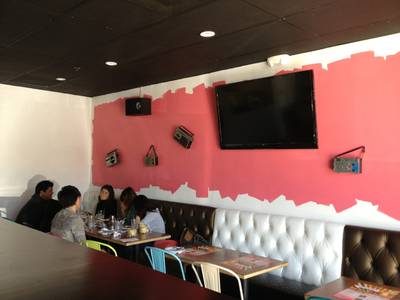 ร้านอาหาร Isaan Station Thai Street Food อีสานสเตชั่น ร้านอาหาร Isaan Station Thai Street Food อีสานสเตชั่น