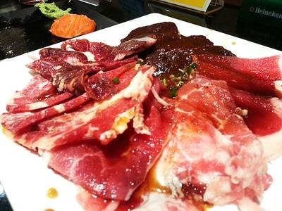 เนื้อหลายๆอย่าง ชอบฮารามิที่สุด ที่ ร้านอาหาร Aka Ushi สาขาเมเจอร์รัชโยธิน