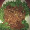 แมงกะพรุนผัดน้ำมันงา ที่ ร้านอาหาร ครัวแกงเผ็ด