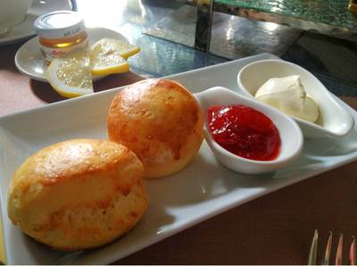 Scone ที่ ร้านอาหาร Diplomat Bar