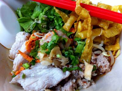 เกี้ยมอี๋หมูสับเด้งมะนาวขลุกขลิก ที่ ร้านอาหาร ร้านก๋วยเตี๋ยวหมู 1000 เส้น