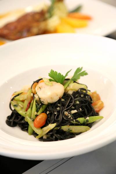 พาสต้าเส้นดำหอยเชลล์ฯ (ดูรีวิว) ที่ ร้านอาหาร Buono Bistro