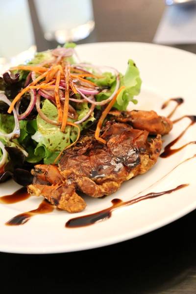 สลัดปูนิ่มฯ (ดูรีวิว) ที่ ร้านอาหาร Buono Bistro