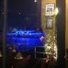 วิวจากในห้องกระจก ที่ ร้านอาหาร The Deck by the River
