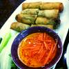 เปาะเปี๊ยะทอด ที่ ร้านอาหาร ศิริวรรณหอยทอด