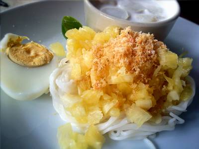 ร้านอาหาร ต้นเครื่อง