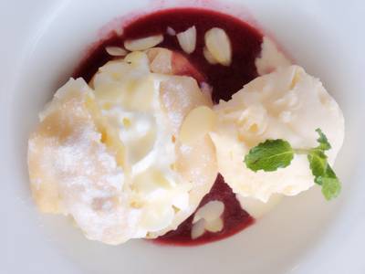 Choux Cream Berry ชูครีมสไตล์ญี่ปุ่นที่เน้นครีมสดแบบต้นตำหรับญี่ปุ่นมาเอง3 ที่ ร้านอาหาร Phuket Tea Station