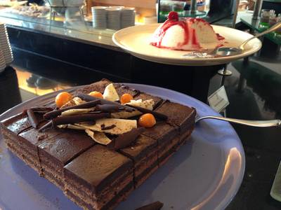 ร้านอาหาร Glass House Eastin Bangkok