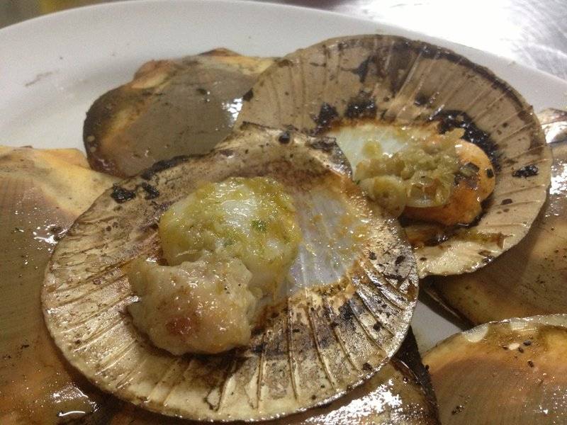 หอยเชลล์อบเนย ที่ ร้านอาหาร เอลวิส สุกี้ (ฮะเซ่งฮวด) ซอยยศเส
