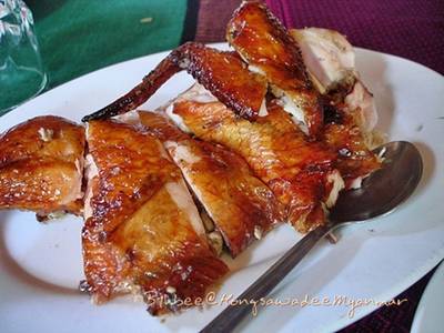 ไก่บ้านย่าง ที่ ร้านอาหาร Tuscany Thai Cuisine