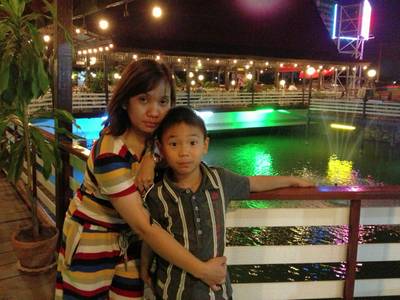 บรรยากาศดี กว้างขวาง ที่ ร้านอาหาร บางบัว