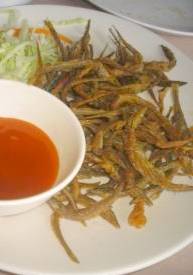 ร้านอาหาร เฮือนแม่ลาปลาเผา