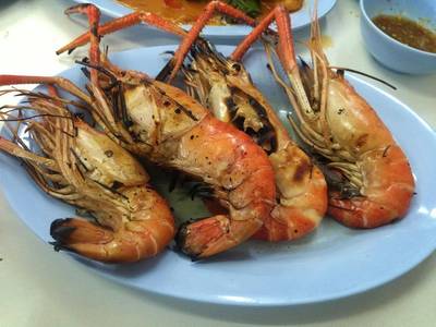 ร้านอาหาร ทะเลเผาบางอ้อ