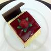 Roll Cake ที่ ร้านอาหาร The Oriental Shop Siam Paragon