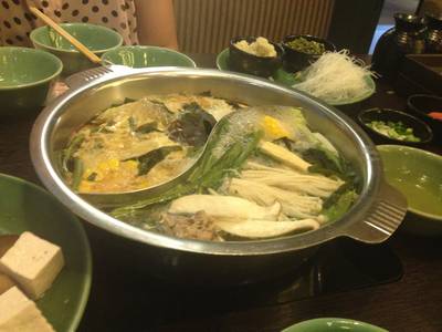 ร้านอาหาร Mo Mo Paradise CDC