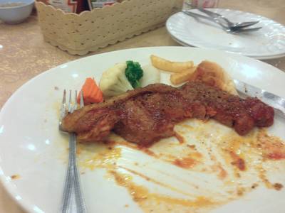 ริบอาย เสต็ก อร่อยมว๊ากก ที่สำคัญฟรี 5555 ที่ ร้านอาหาร สินธร สเต็กเฮ้าส์ ริบอาย เสต็ก อร่อยมว๊ากก ที่สำคัญฟรี 5555 ที่ ร้านอาหาร สินธร สเต็กเฮ้าส์