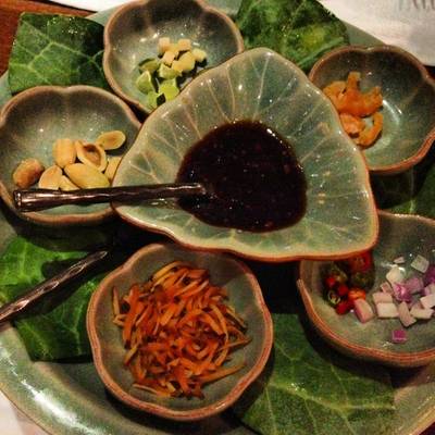 ร้านอาหาร บ้านขนิษฐา สาทร