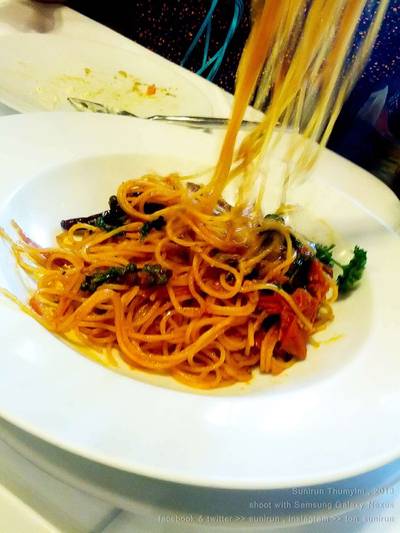 ร้านอาหาร Another Hound Café 