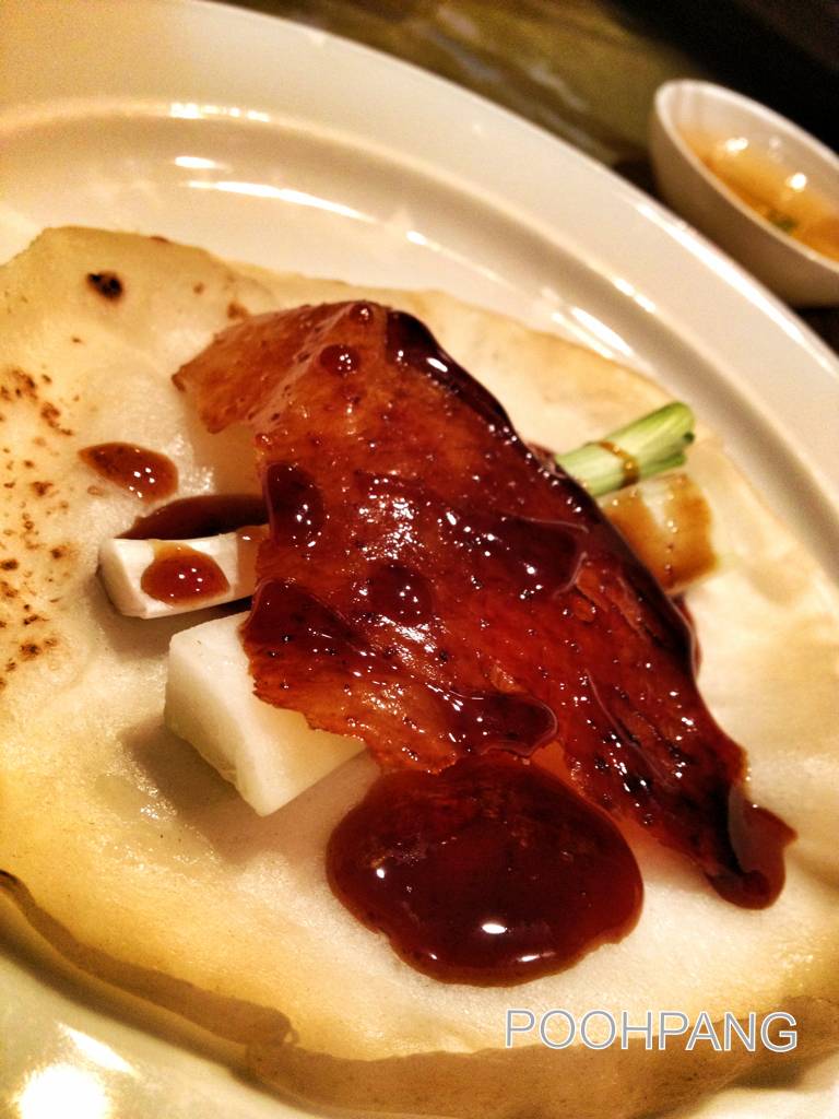 เป็ดปักกิ่ง อร่อยเด็ด ที่ ร้านอาหาร ไออาต้า (IATA)