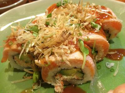 เป็นแซลมอนย่างนิดๆ ที่ ร้านอาหาร Uomasa (อุโอะมาสะ)
