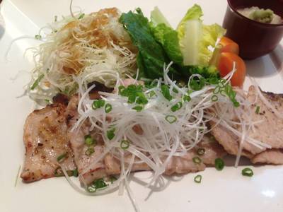 New Manu Buta ที่ ร้านอาหาร Ootoya ธนิยะ