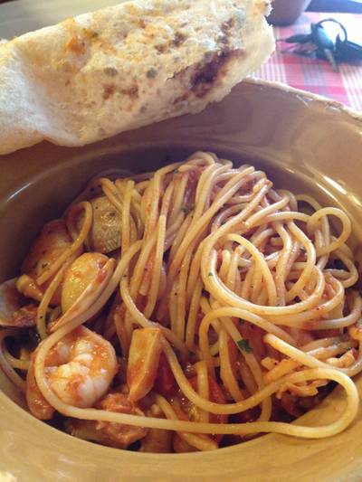 Spaghetti seafood ที่ ร้านอาหาร Bella Napoli