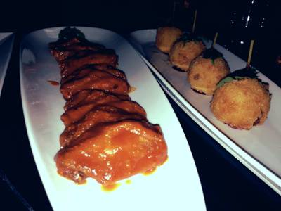 ร้านอาหาร Enchanted Bar