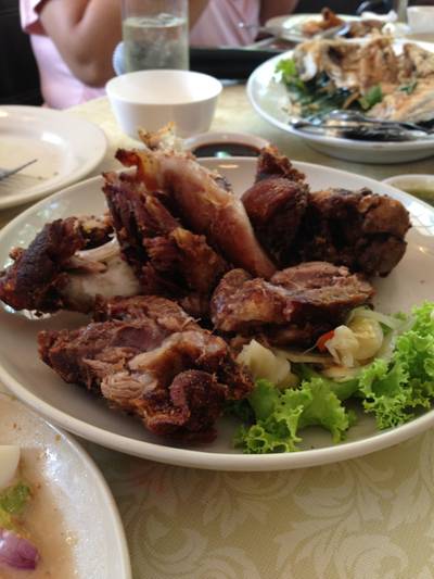 ร้านอาหาร สามเสนวิลล่า พญาไท (ดั้งเดิม) ร้านอาหาร สามเสนวิลล่า พญาไท (ดั้งเดิม)